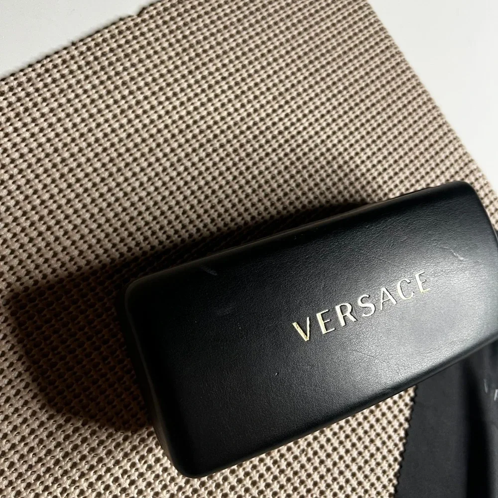Versace Black Hard Sunglasses Eyeglasses Case and Cleaning Cloth Set